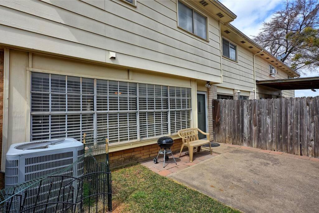 Mpressive Hideaway! Villa Grand Prairie Exterior foto